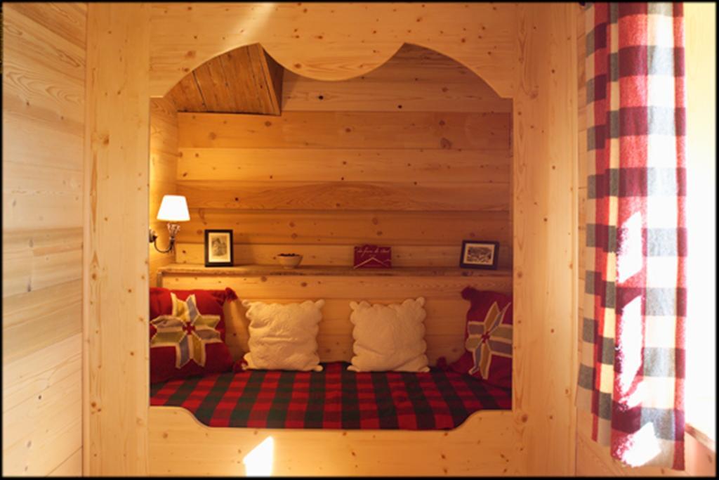 Hotel La Ferme Du Chozal, Chalet De Tradition โอตลุซ ภายนอก รูปภาพ