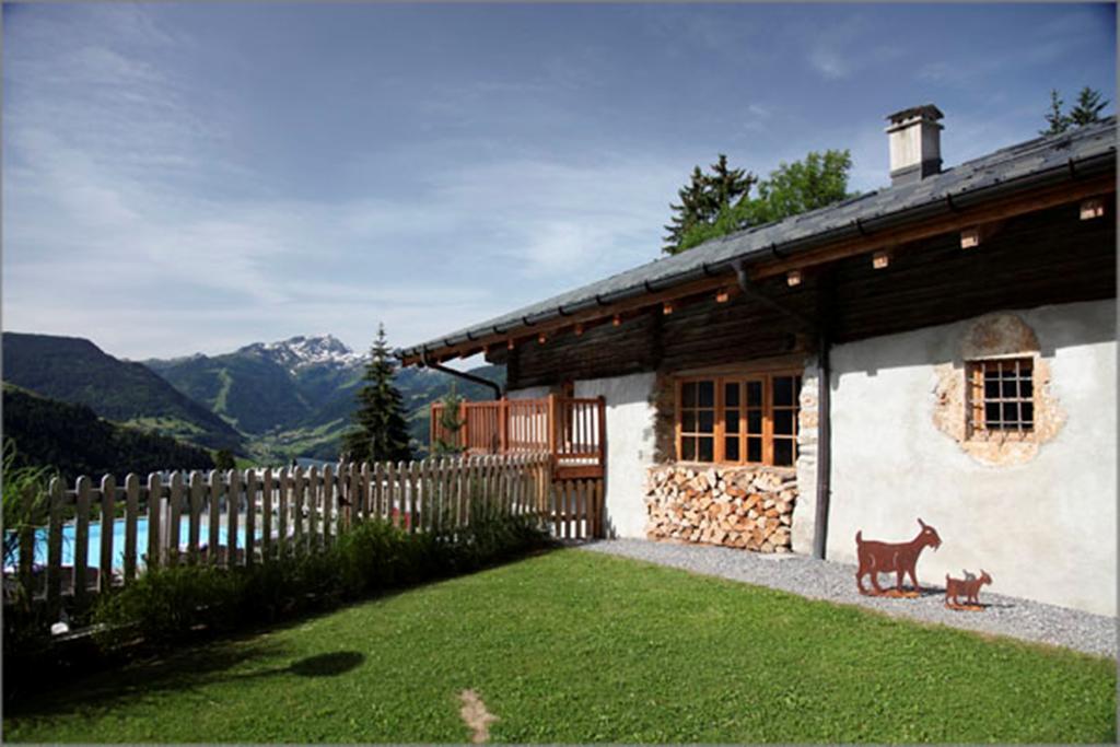 Hotel La Ferme Du Chozal, Chalet De Tradition โอตลุซ ภายนอก รูปภาพ
