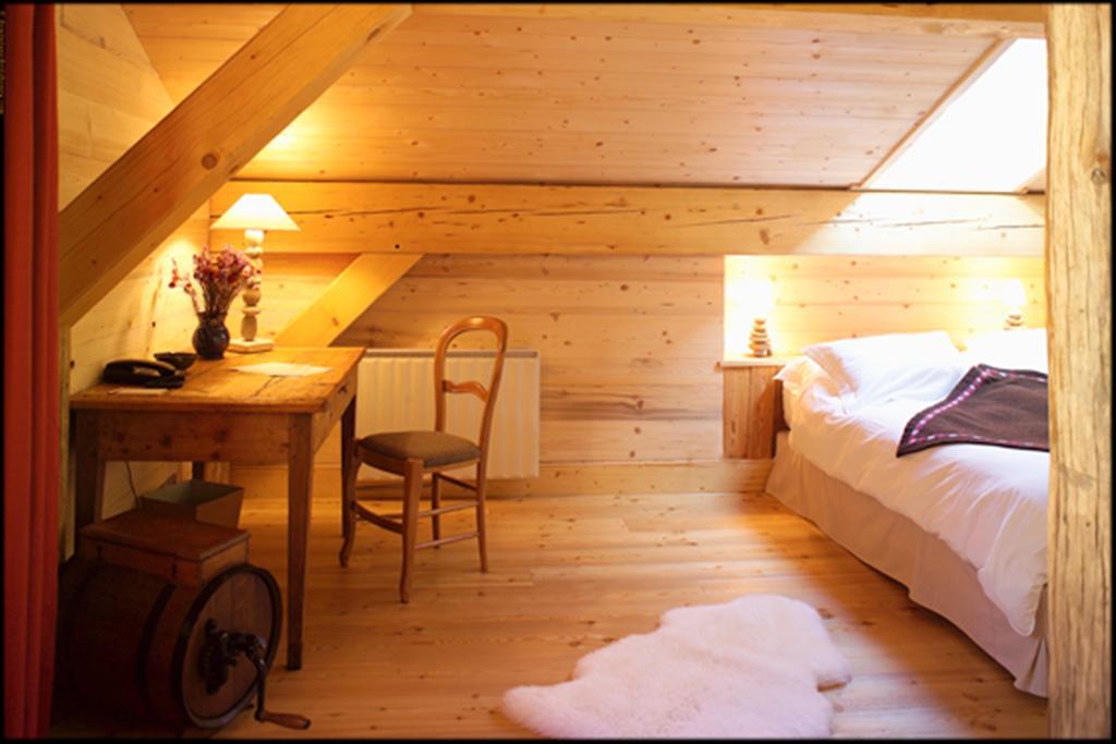 Hotel La Ferme Du Chozal, Chalet De Tradition โอตลุซ ภายนอก รูปภาพ